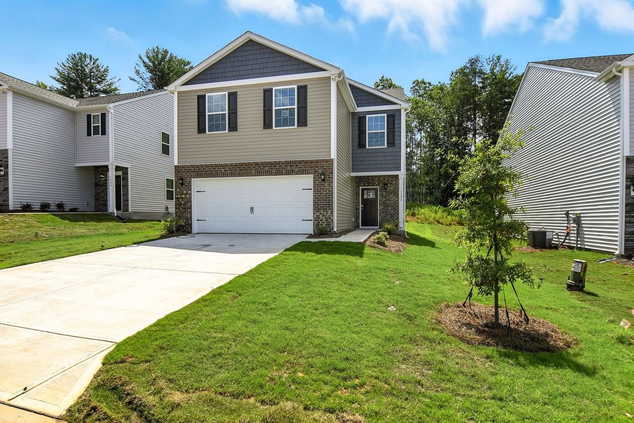 1359 37th Avenue Ln Ne - Photo 2 of 28