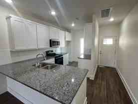 1826 Royal Loop - Photo 1 of 1