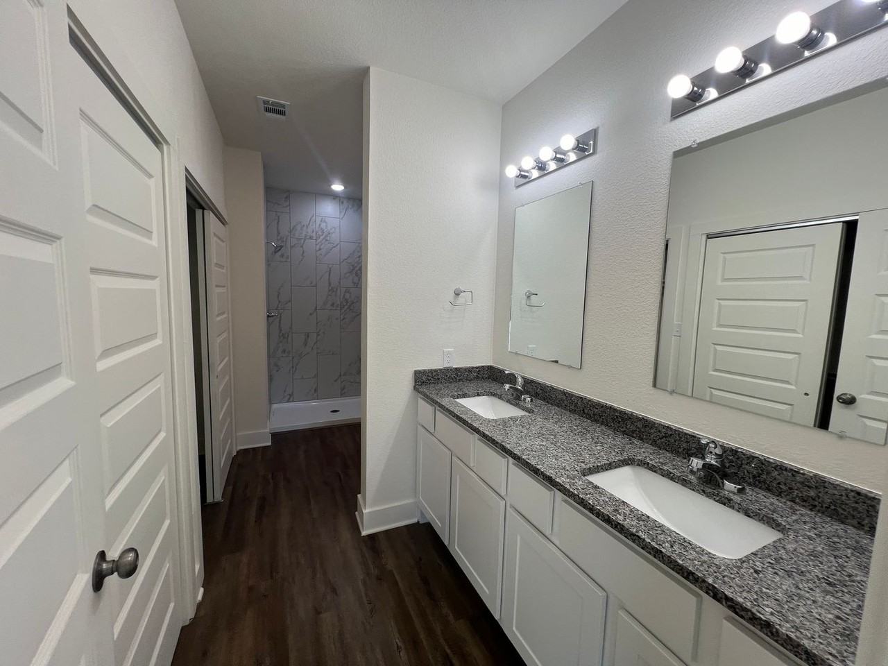 1826 Royal Loop - Photo 6 of 14
