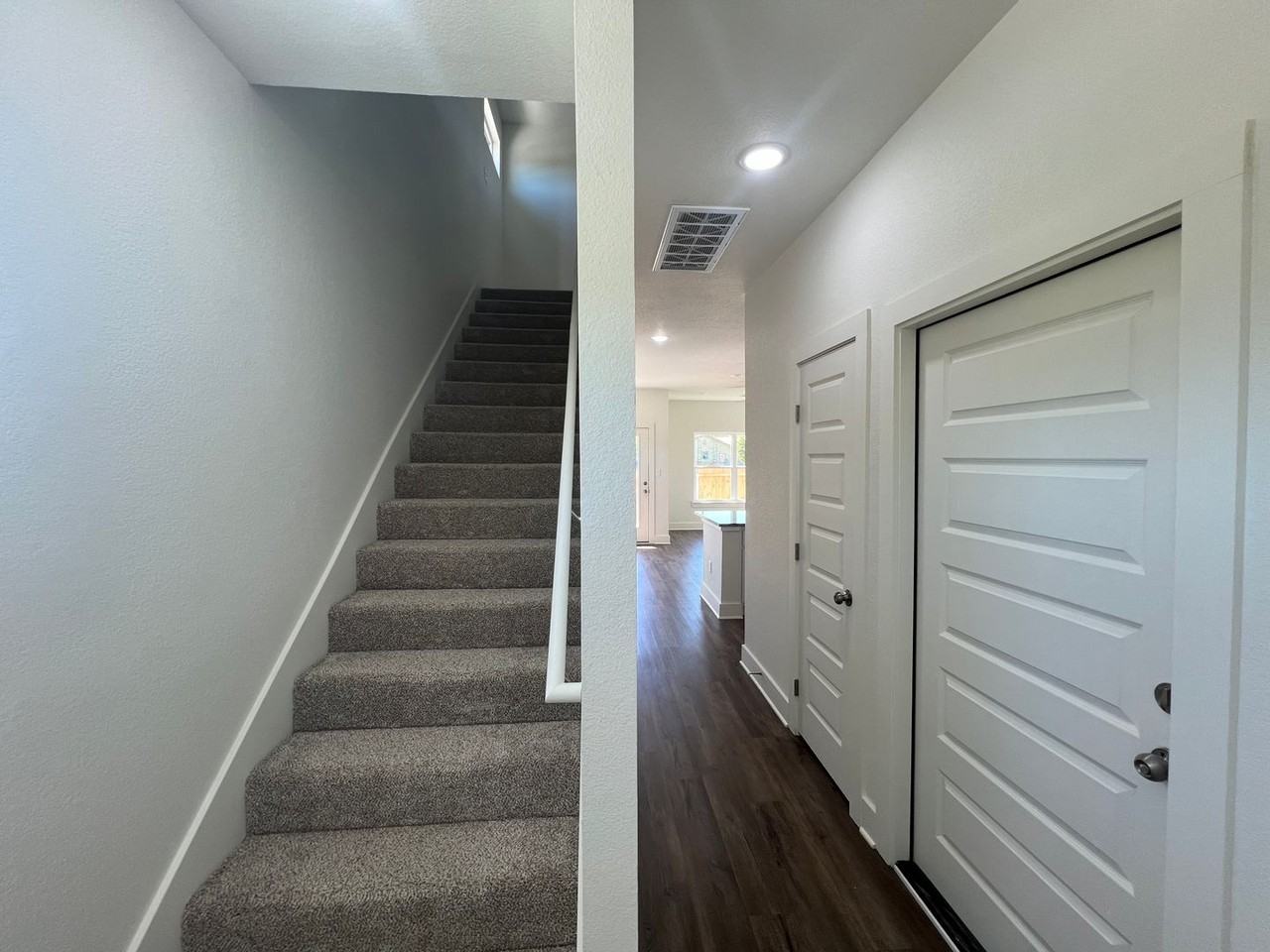 1834 Royal Loop - Photo 6 of 22