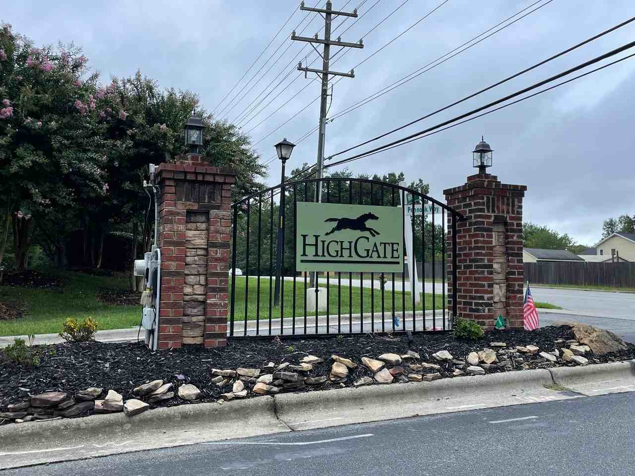 4702 Pennoak Ln Apt D - Photo 2 of 26