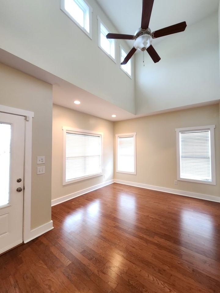 205 Channel Marker Loop - Photo 7 of 47