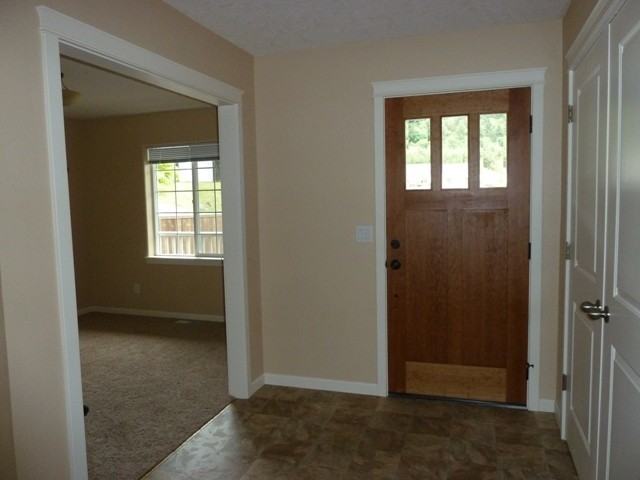 1739 Highlight Ct S - Photo 2 of 9