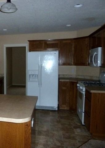 1739 Highlight Ct S - Photo 7 of 9