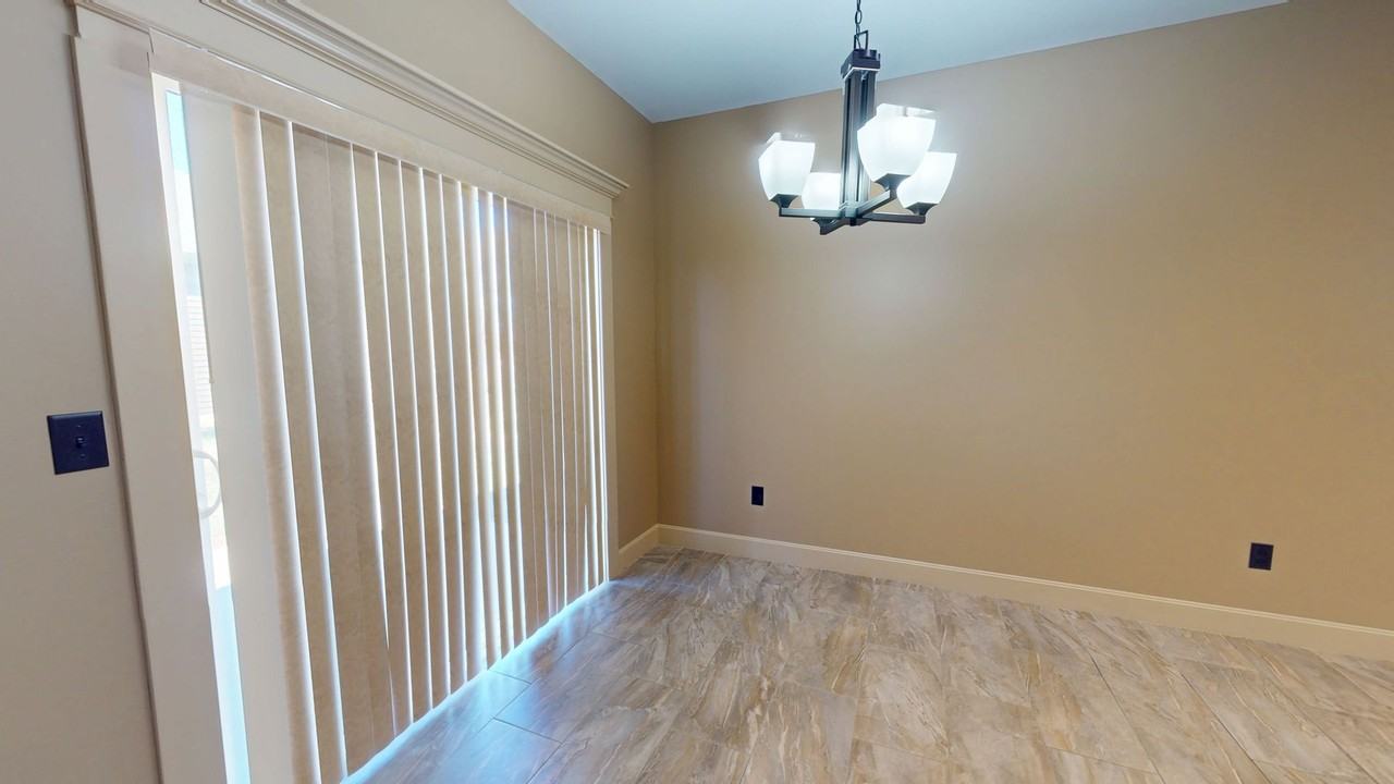 11669 Ridgeway Ct - Photo 7 of 15