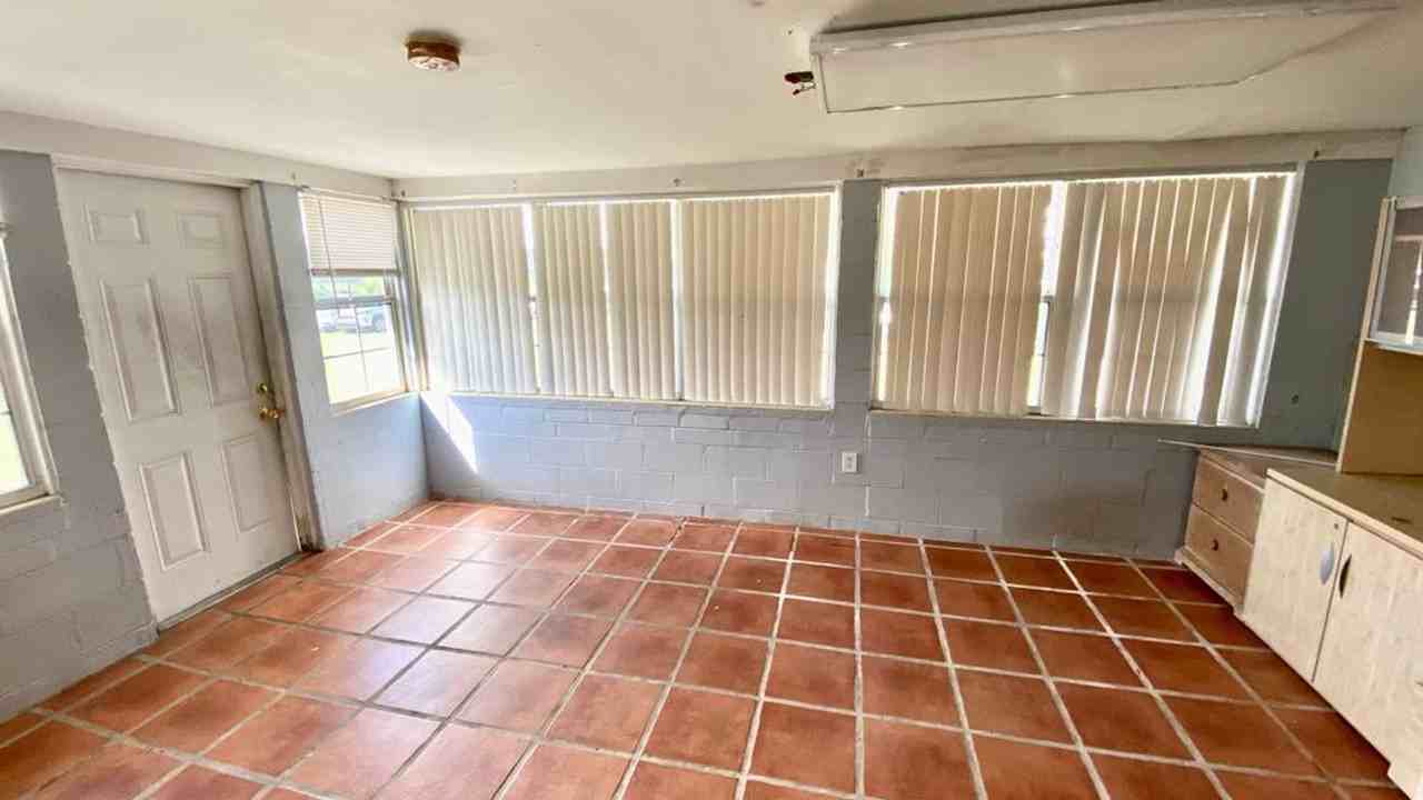 1423 Mccoy Road - Photo 4 of 19