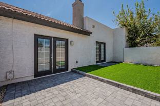 2410 W Earll Dr - Photo 1 of 1