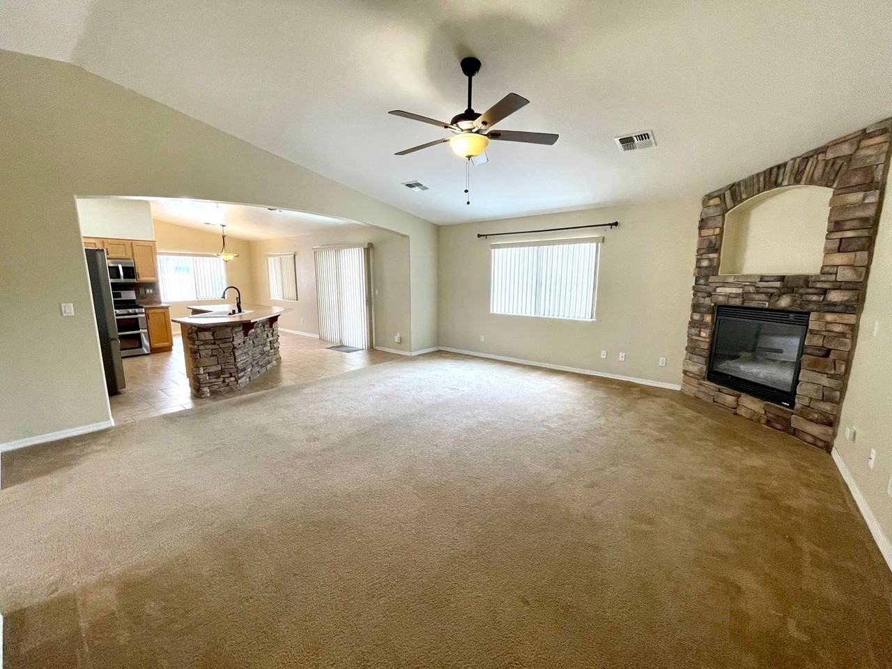 3902 Heather Ave - Photo 5 of 42