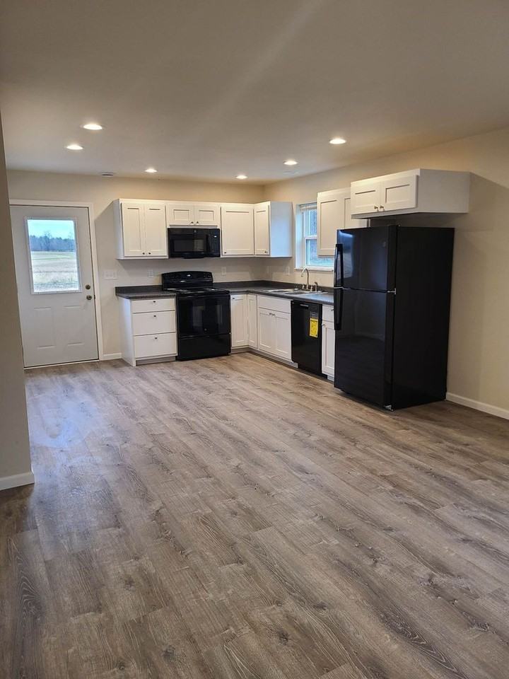 4959 Well Rd - Photo 3 of 8