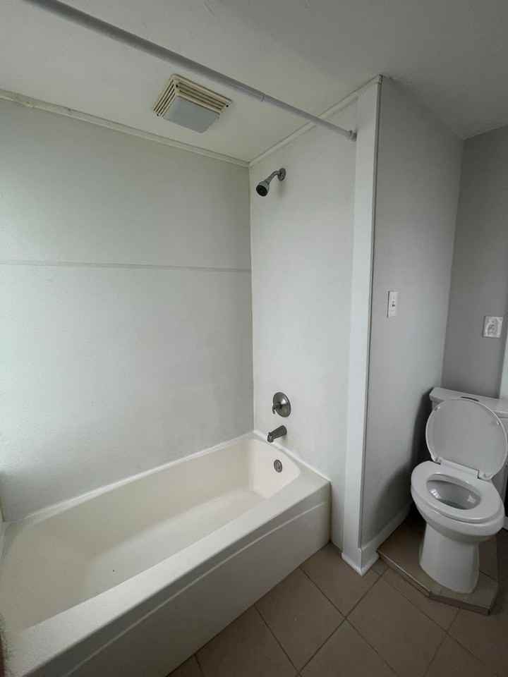 129 Orchard Pl - Photo 2 of 19