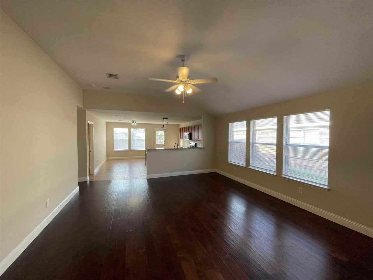 4236 Gladney Ln - Photo 7 of 38