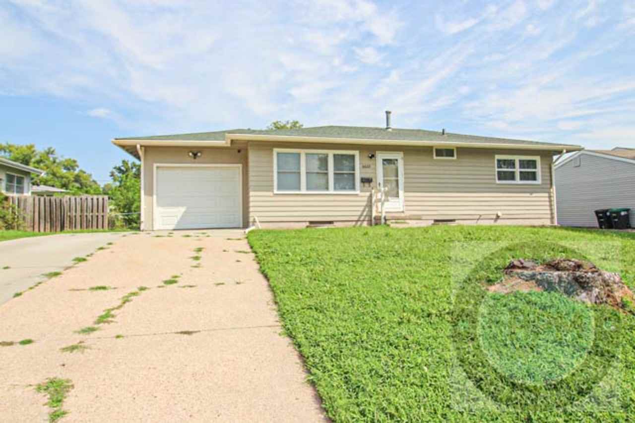 6622 Himebaugh Ave - Photo 2 of 23