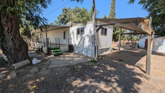2252 W Northgrand Ave #A - Photo 1 of 1