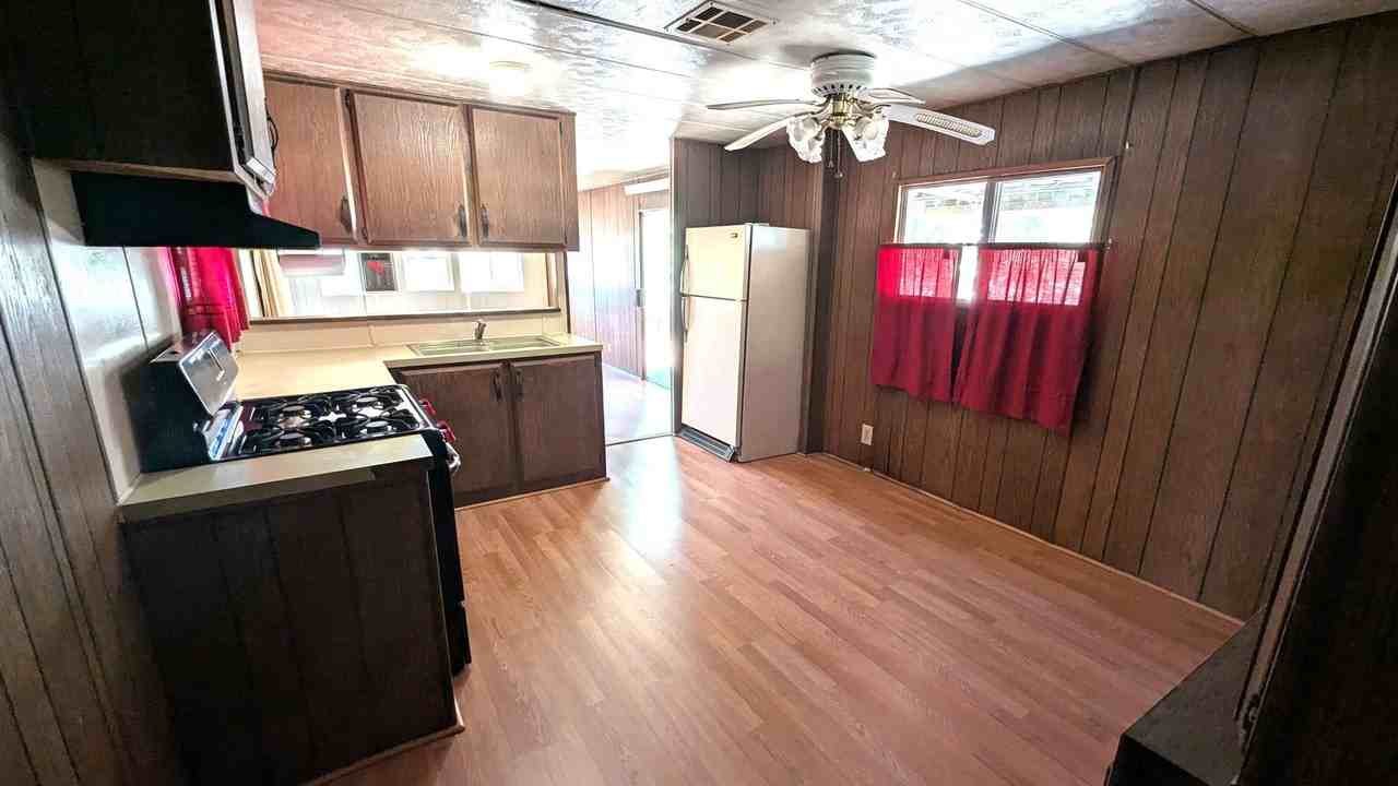 2252 W Northgrand Ave #A - Photo 3 of 8