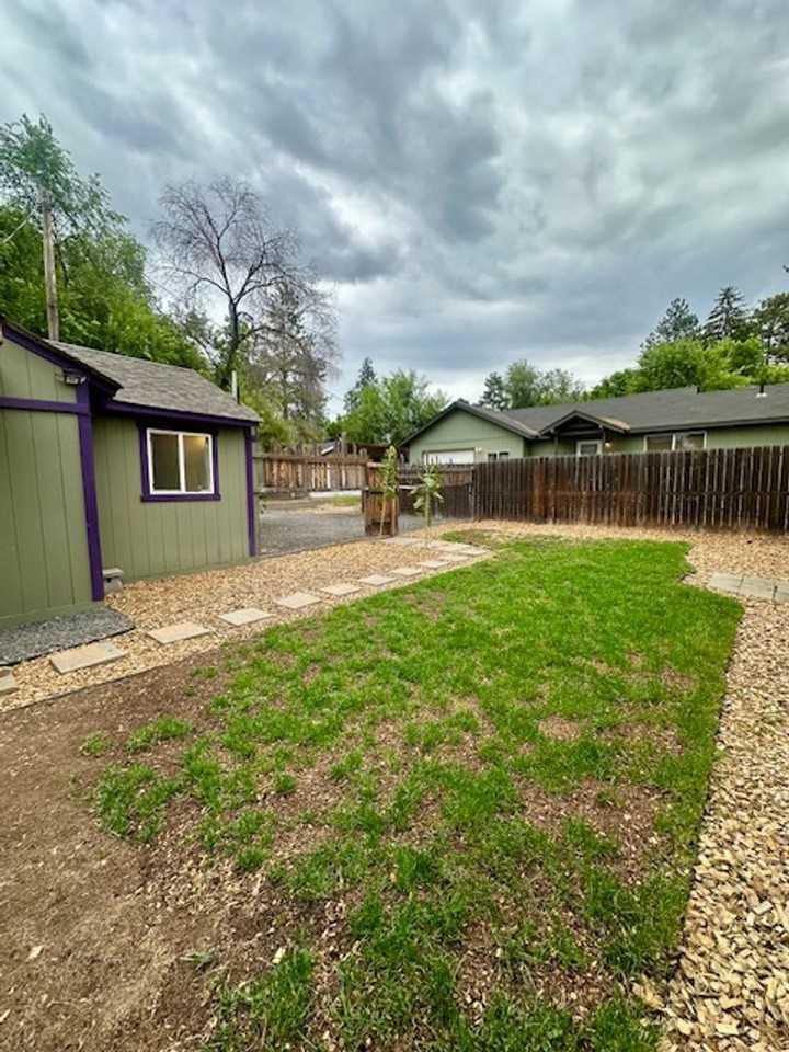 504 1/2 Ne Quimby Ave - Photo 3 of 29