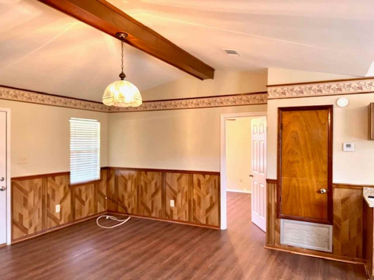 2707 Yorkshire Rd - Photo 3 of 18