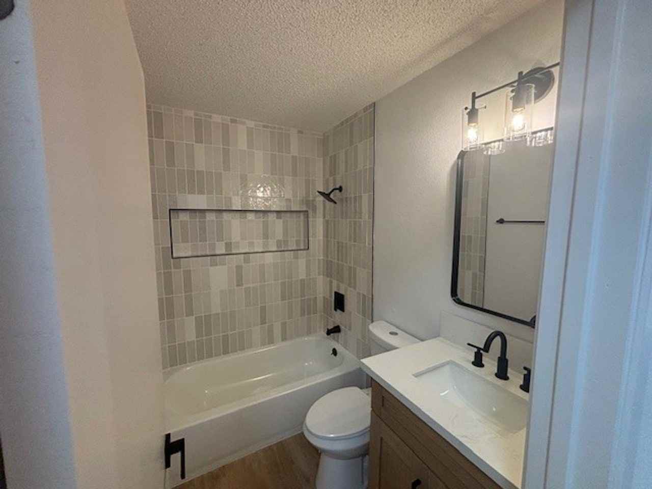 148 Fir St - Photo 4 of 12