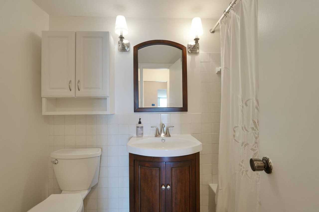 118 Monroe St #511 - Photo 4 of 20