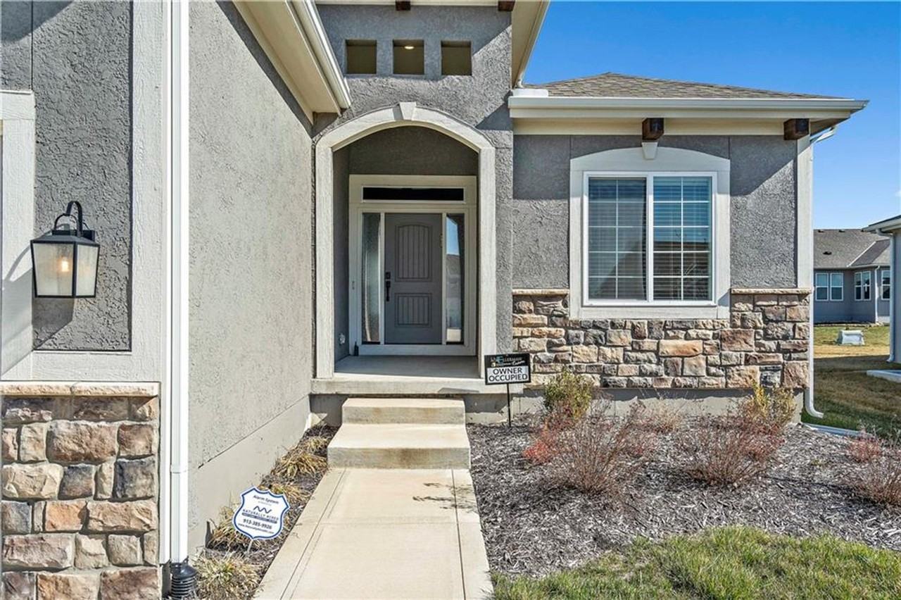 18883 W 181st Ct - Photo 2 of 26