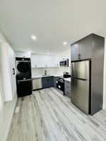 featured image of Hickson Dr & Ottawa St N