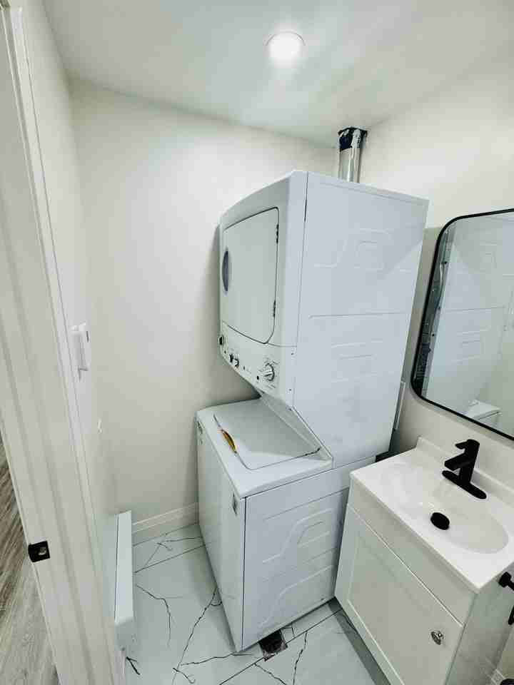 Hickson Dr & Ottawa St N - Photo 5 of 5