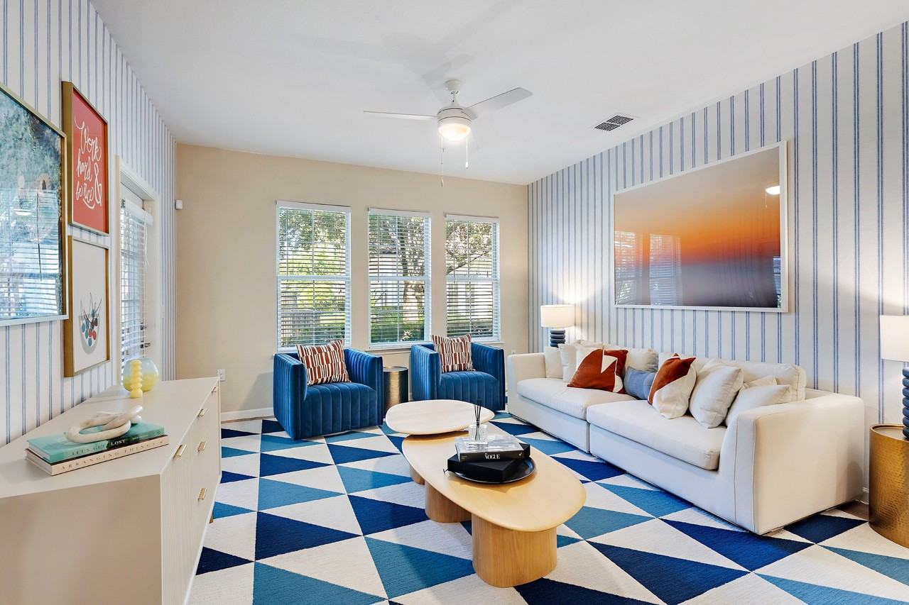 Citra at Windermere - Photo 2 of 50