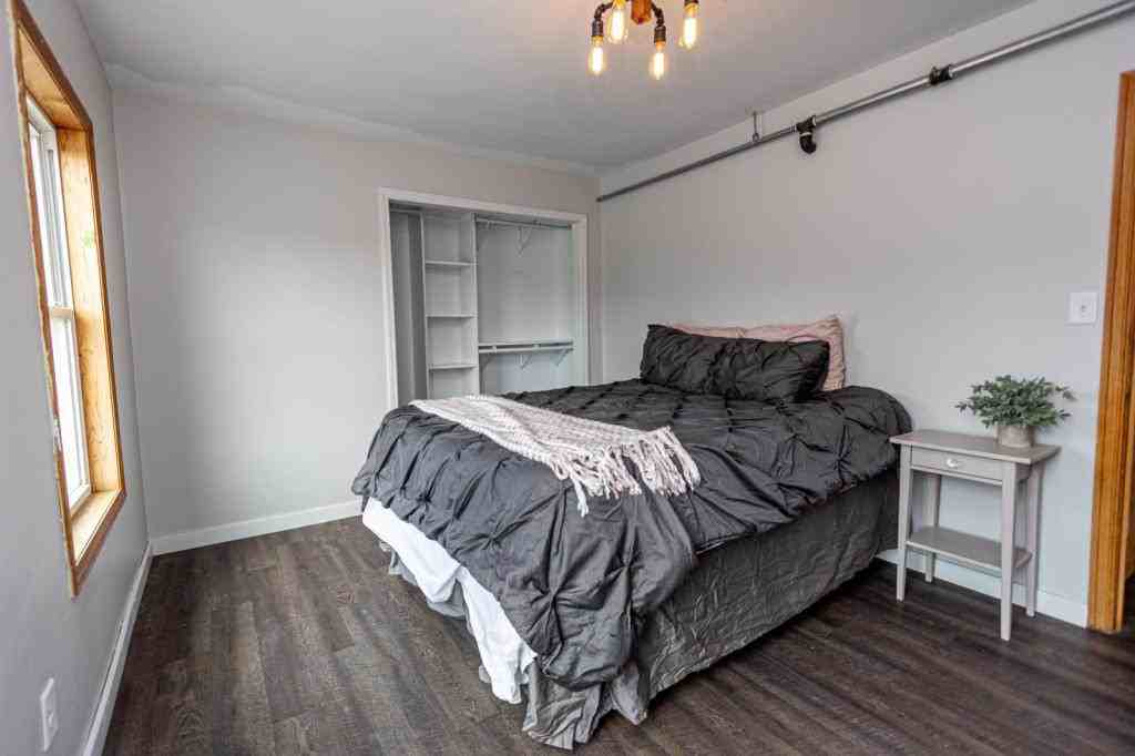 316 Broadway St - Photo 6 of 23