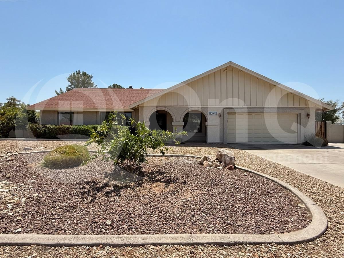 2827 E Adobe St - Photo 2 of 10