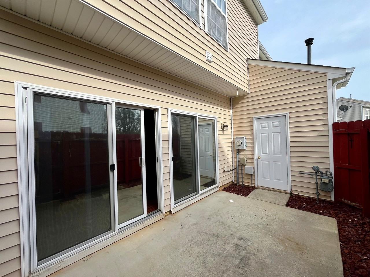 3928 Elizabeth Glen Way #1 - Photo 7 of 11