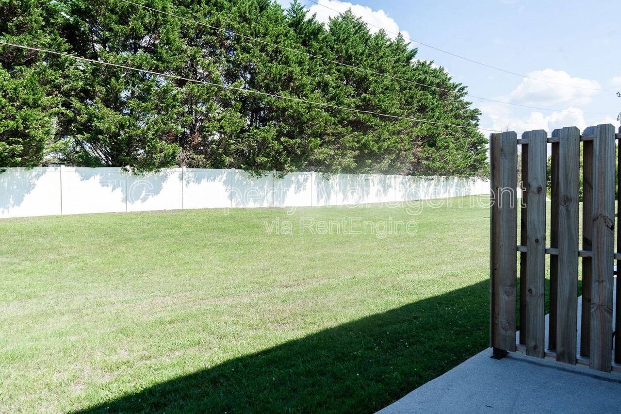 3118 E Gov John Sevier Hwy #11 - Photo 2 of 17