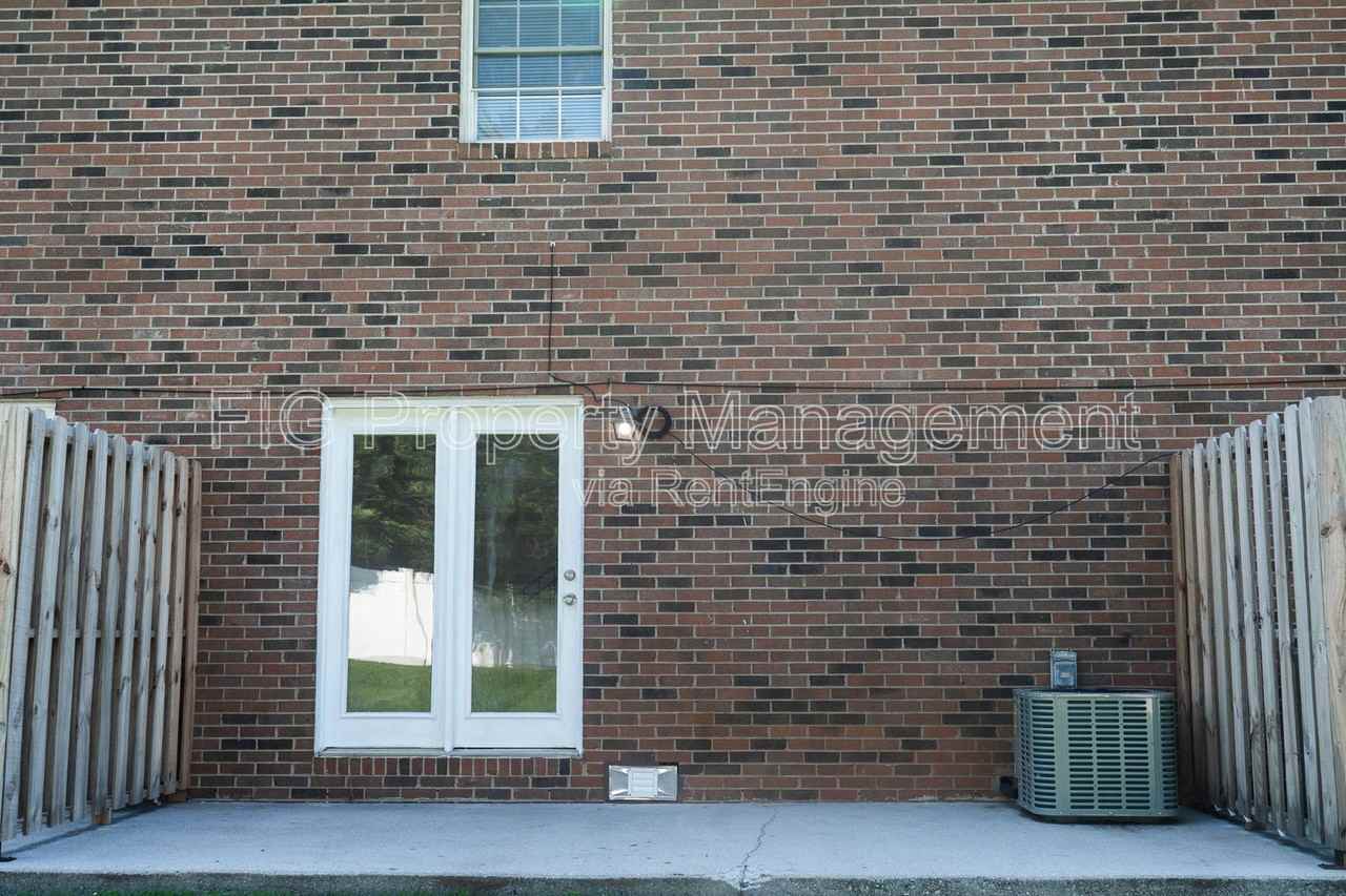 3118 E Gov John Sevier Hwy #11 - Photo 3 of 17