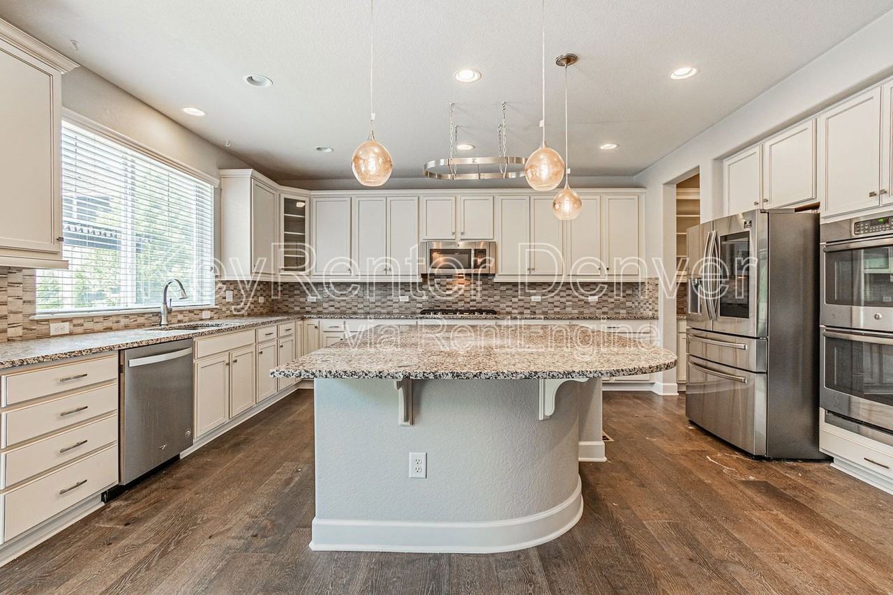7823 S Quantock Way - Photo 4 of 50