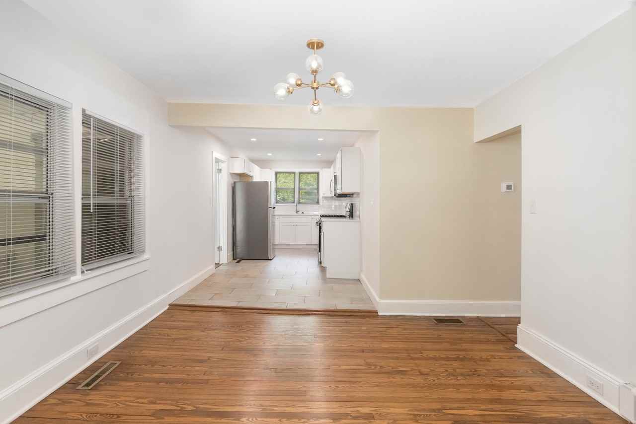 257 Broad Dr Sw - Photo 2 of 19