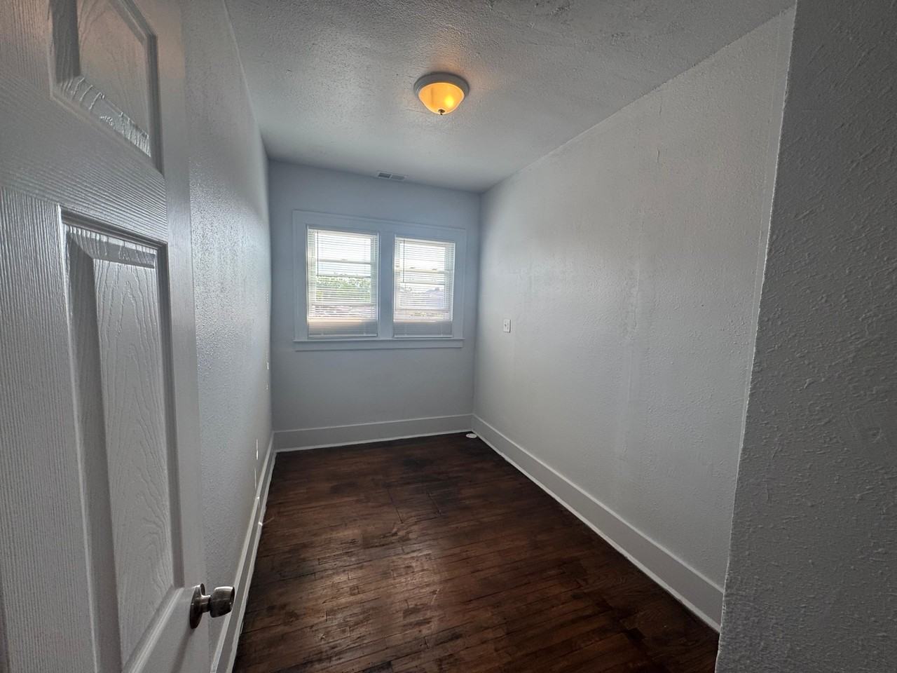 3724 Wager St - Photo 6 of 7