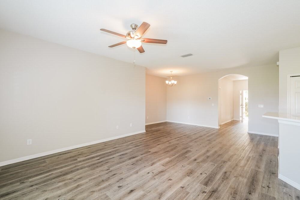 748 Star Pointe Dr - Photo 3 of 16