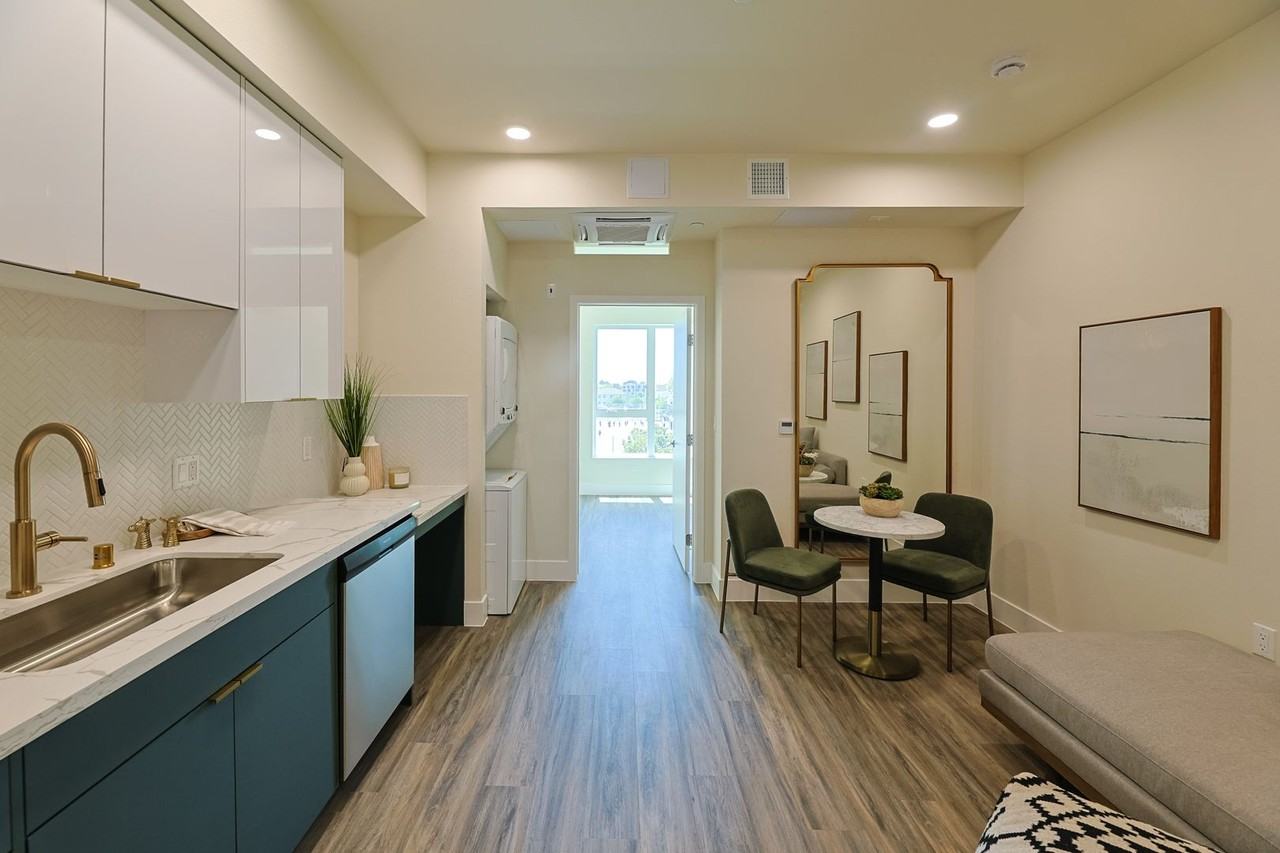 Orion 1037 Dewey - Photo 4 of 50