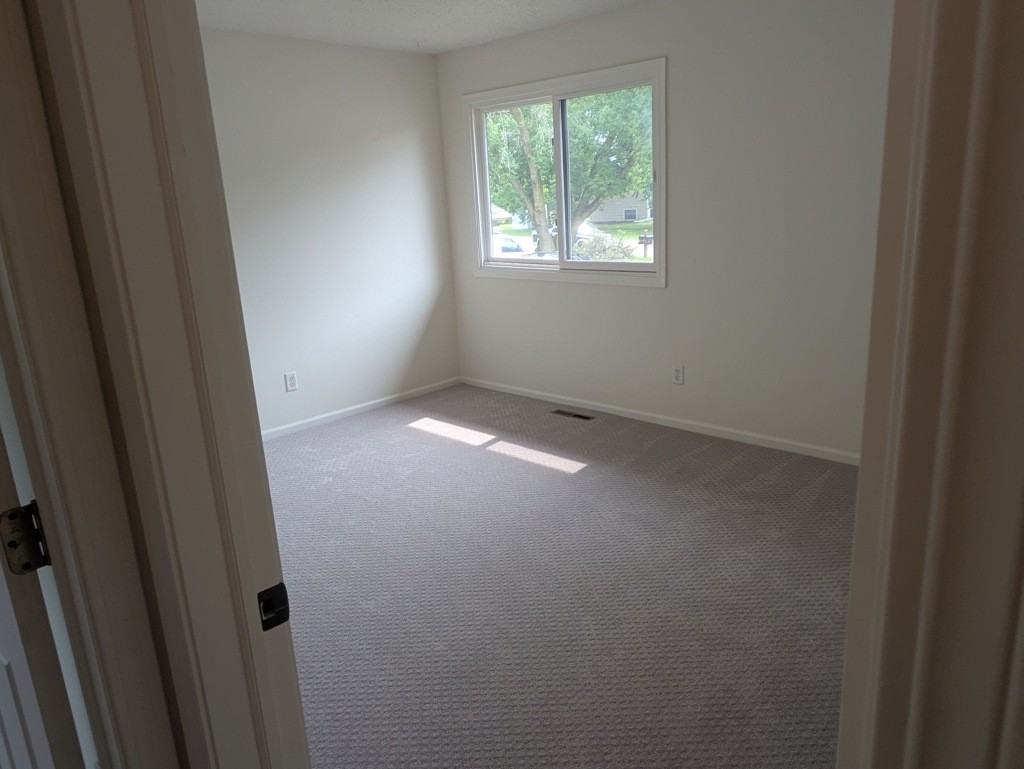 12908 Belle Aire Dr #1 - Photo 7 of 11