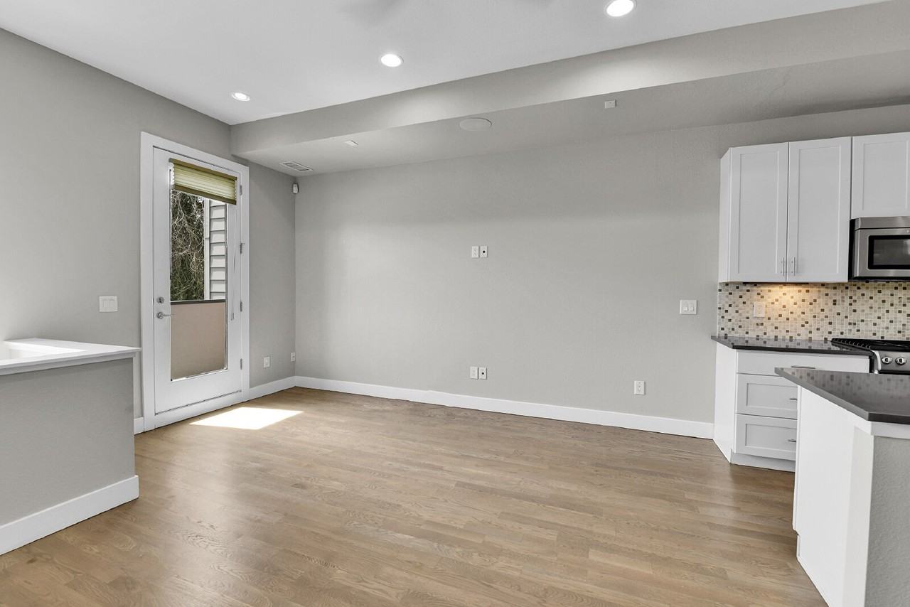 3285 W 17th Ave - Photo 5 of 47