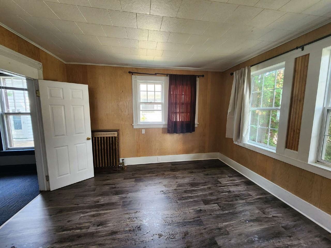 517 Evans St - Photo 5 of 17