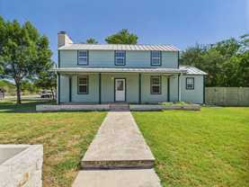 112 W Hackberry St - Photo 1 of 1
