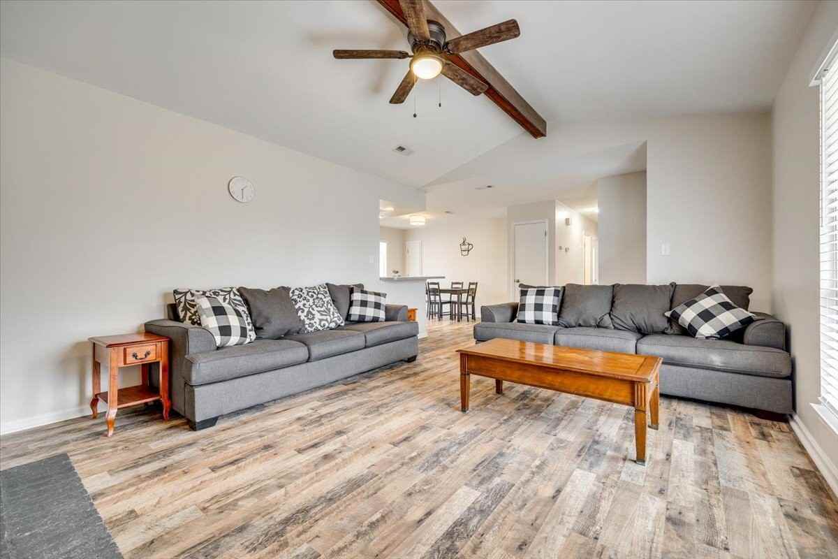 10932 Copper Field Dr - Photo 4 of 28