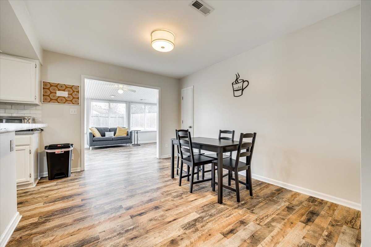 10932 Copper Field Dr - Photo 6 of 28