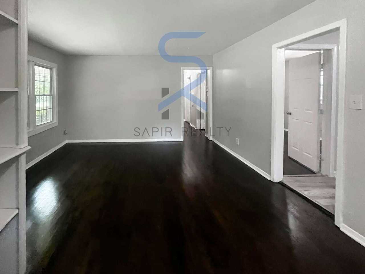 1801 W Austin Rd - Photo 2 of 15