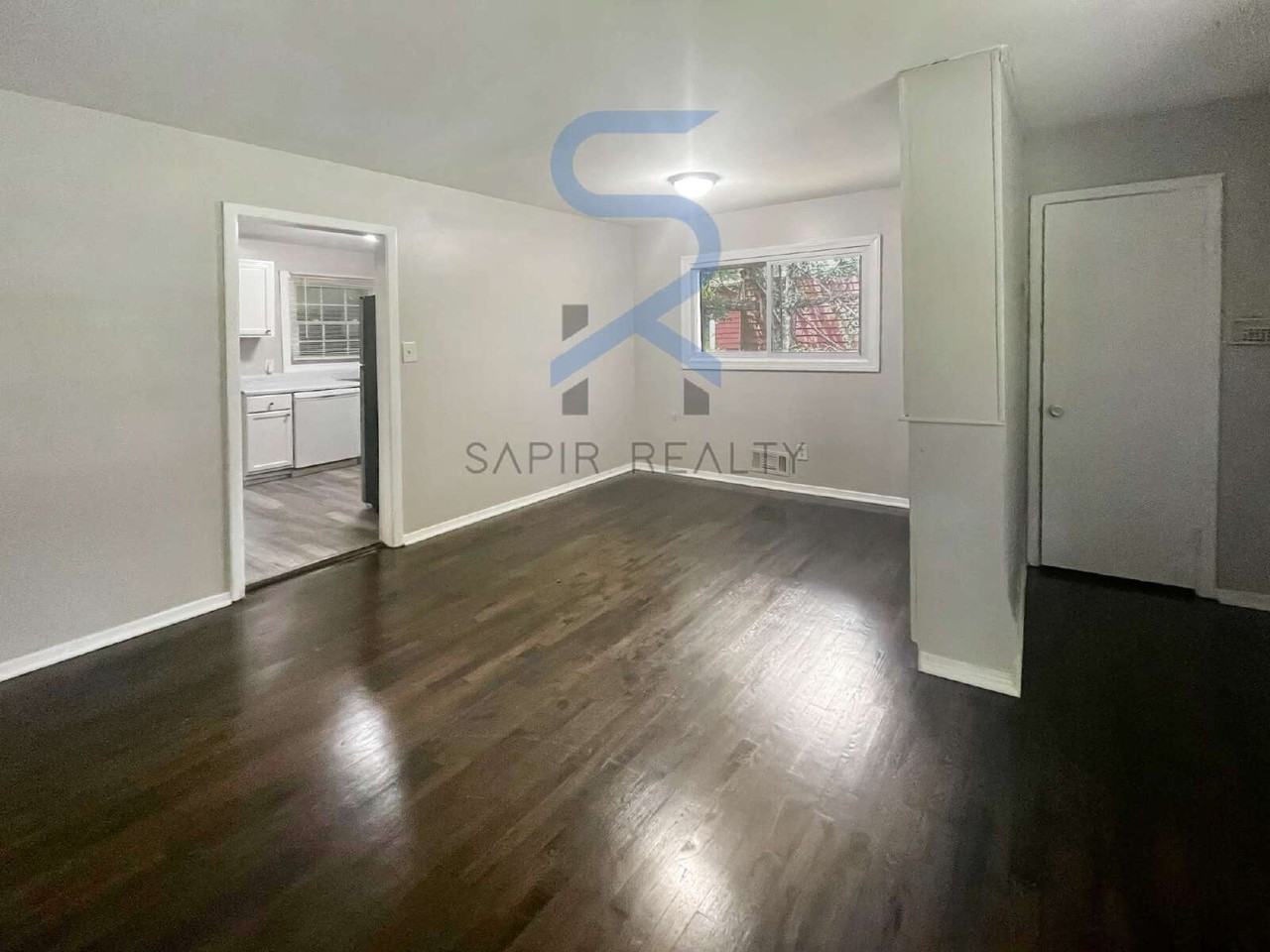 1801 W Austin Rd - Photo 3 of 15