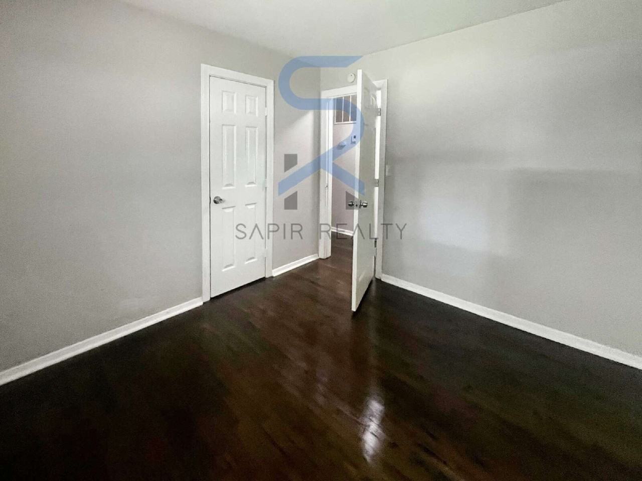 1801 W Austin Rd - Photo 5 of 15