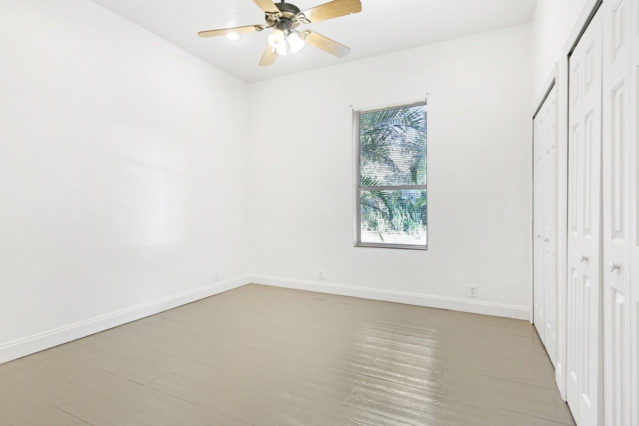 704 Grape Ave - Photo 2 of 20