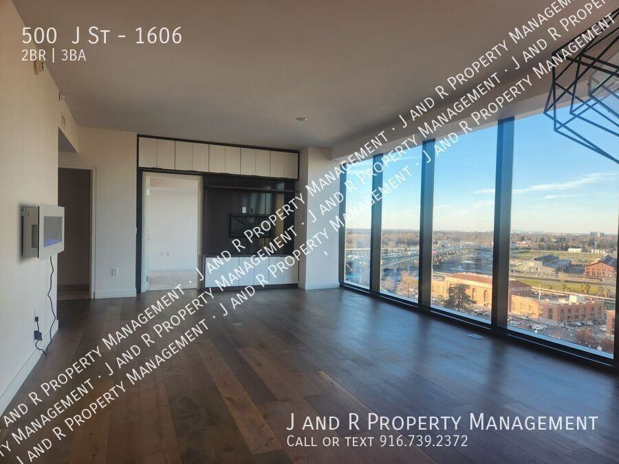 500 J St #1606 - Photo 4 of 40