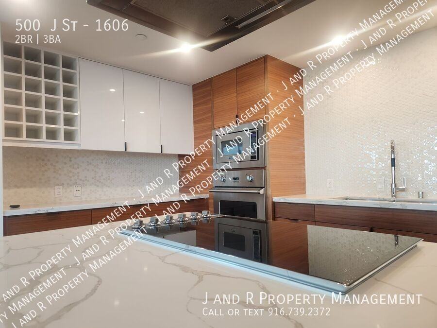 500 J St #1606 - Photo 7 of 40