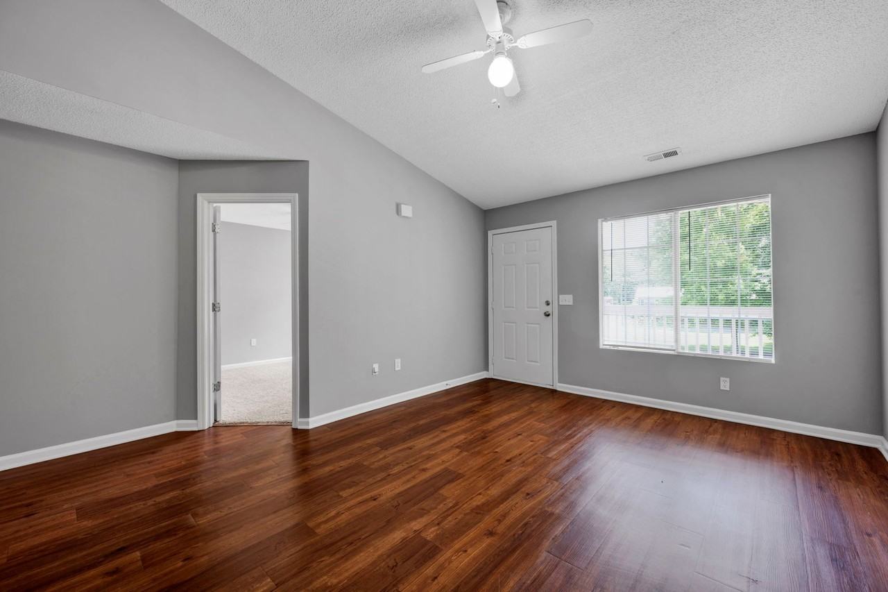 305 John Street #305-3 - Photo 5 of 50