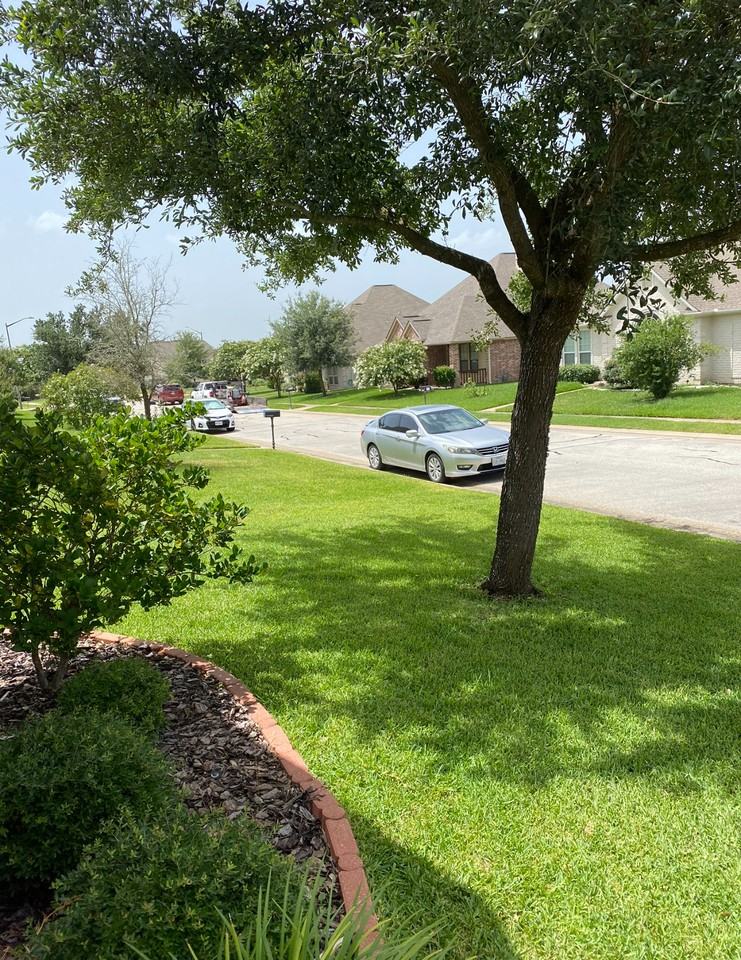 3922 Devrne Dr #NA - Photo 3 of 13